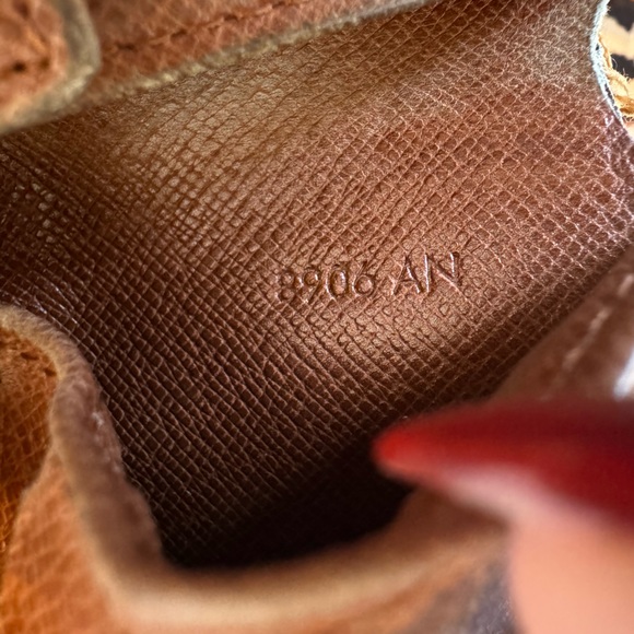 Louis Vuitton Monogram Marco Bi Fold Men’s Wallet - Picture 11 of 11